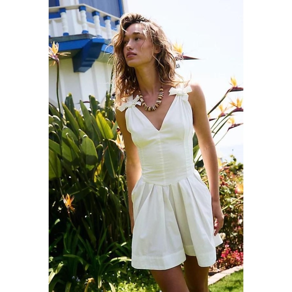 Lennon Mini Par Free-est En Ivoire, Pour Femme Chez Free People